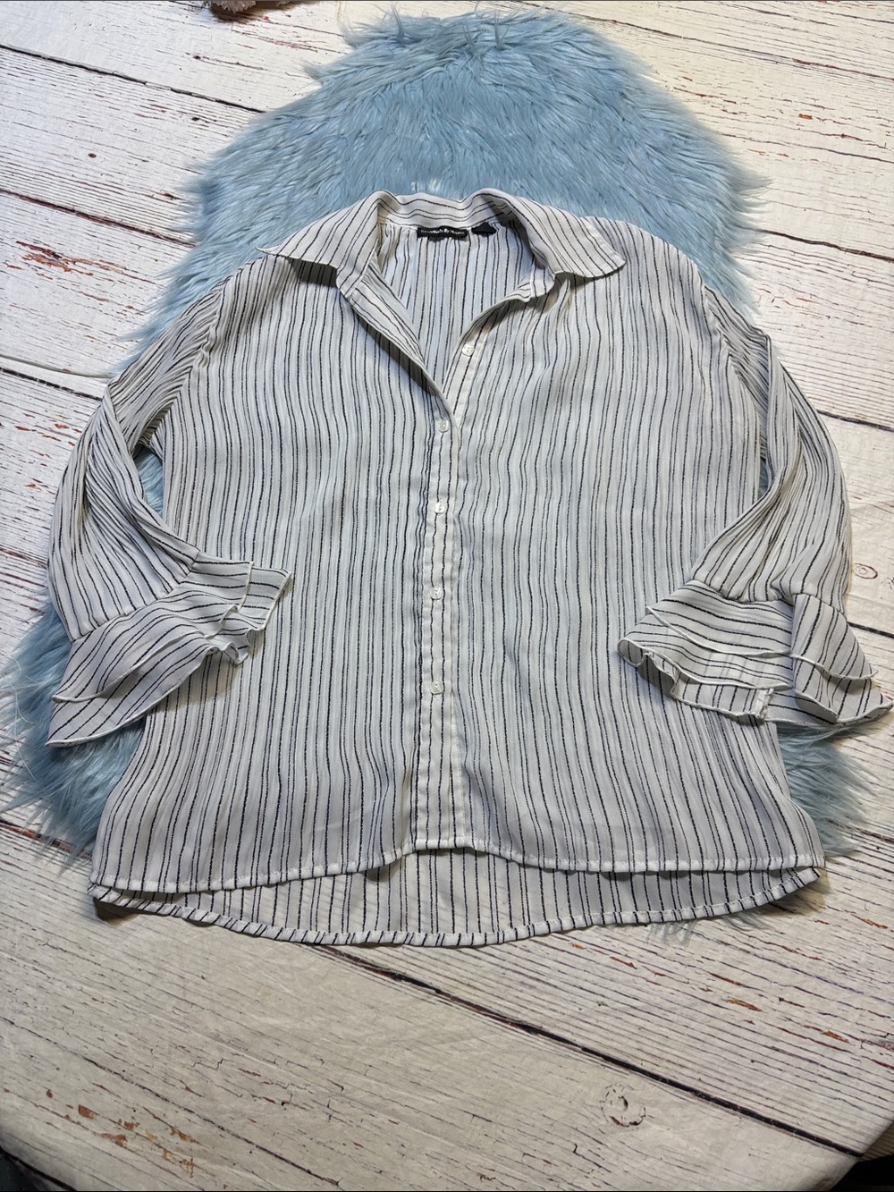 Essentials by Milano White Button-Down Shirt with Black Vertical Stripes Sz S